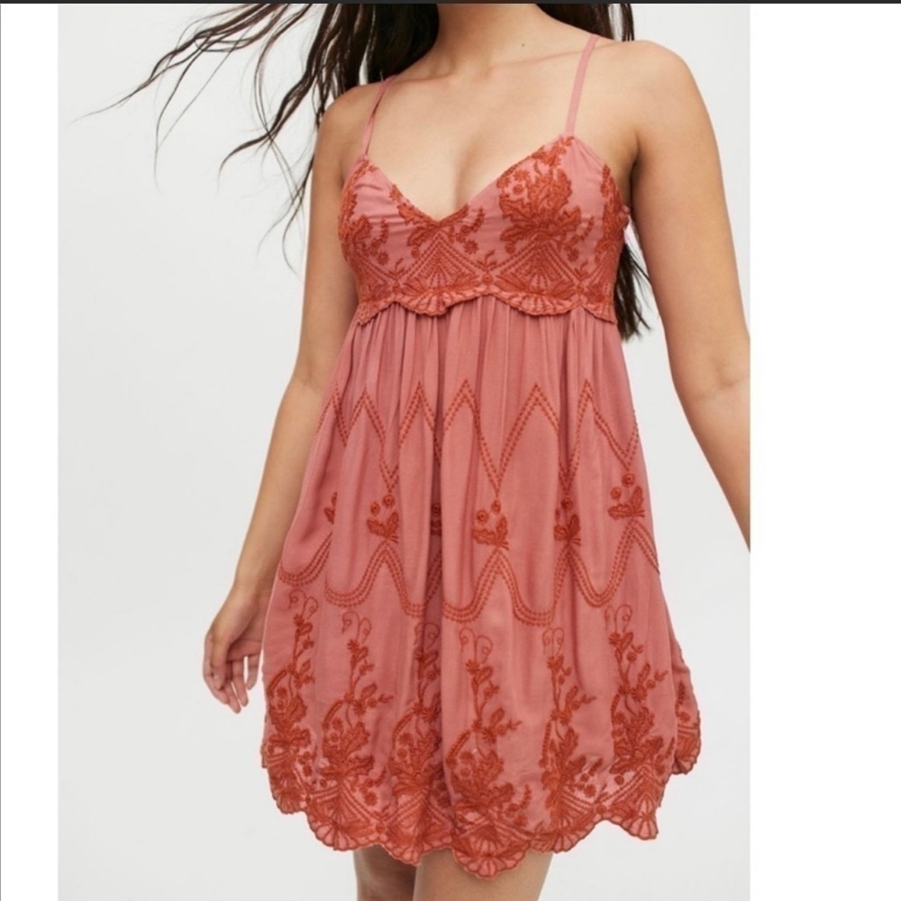 ⚠️SALE⚠️ Urban Outfitters Jamie Embroidered babydoll dress